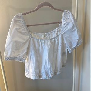 Cropped puff sleeve top